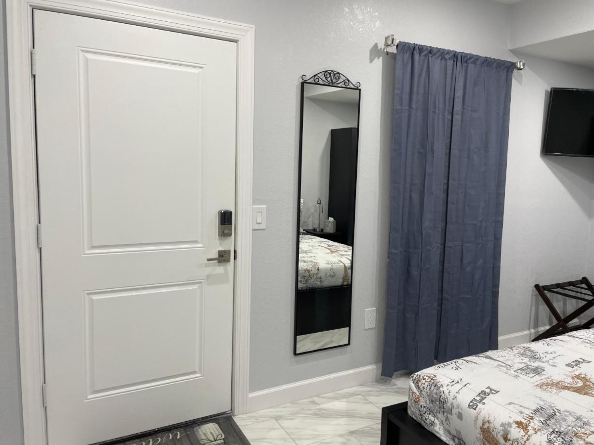 The Little Paris Suite Tampa Exterior foto